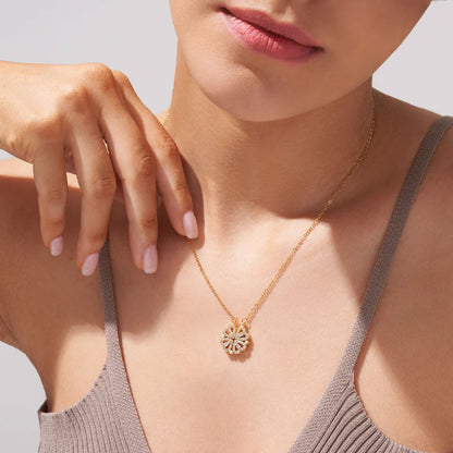 The Clover Heart Necklace - Gold