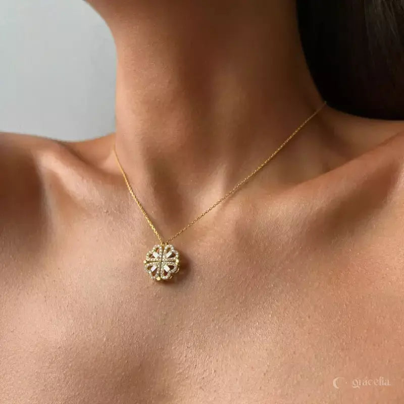 The Clover Heart Necklace - Gold